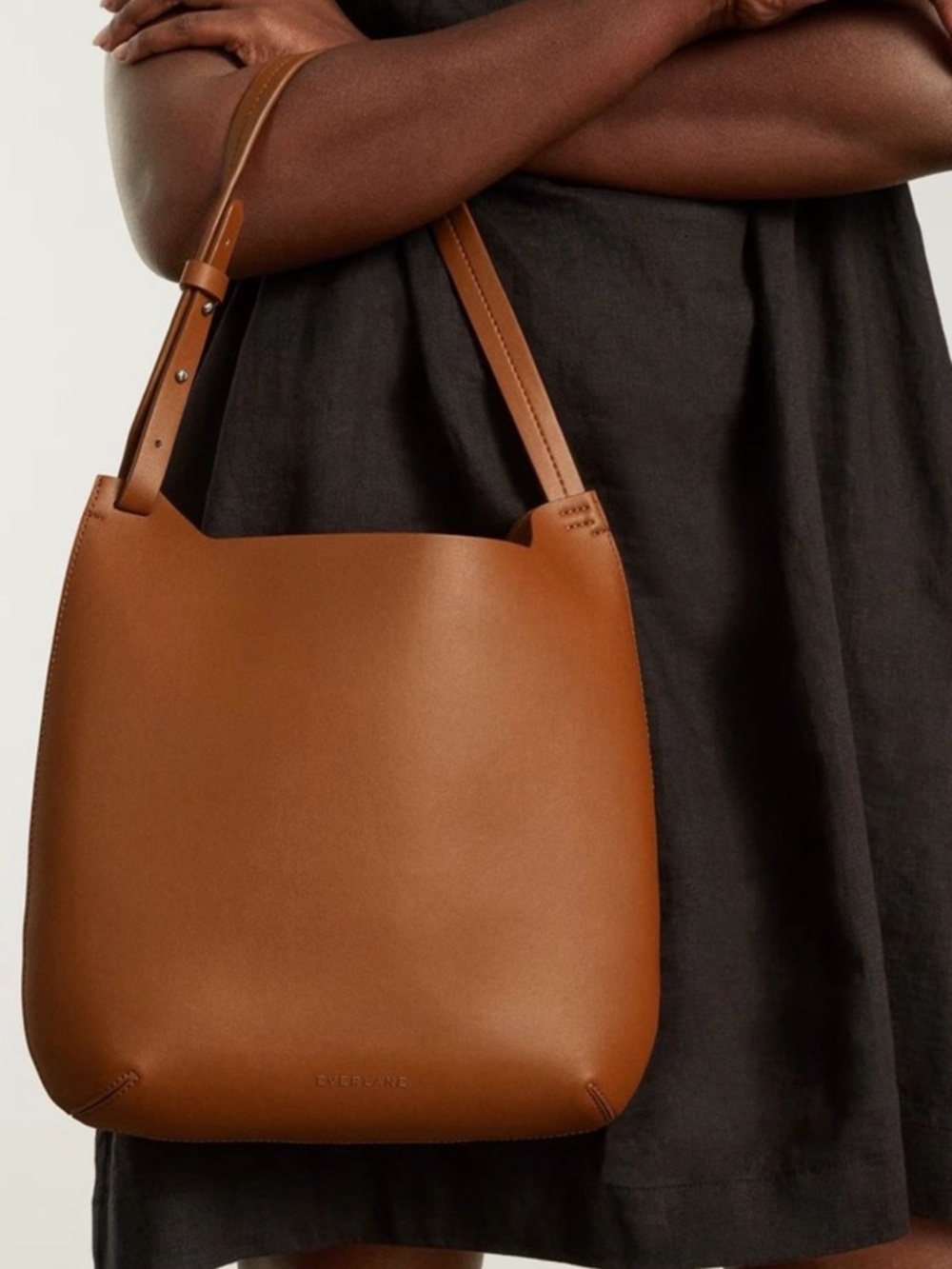 NWOT Everlane Cactus Leather Hobo Shoulder Bag in Honey Cruelty-Free Vegan